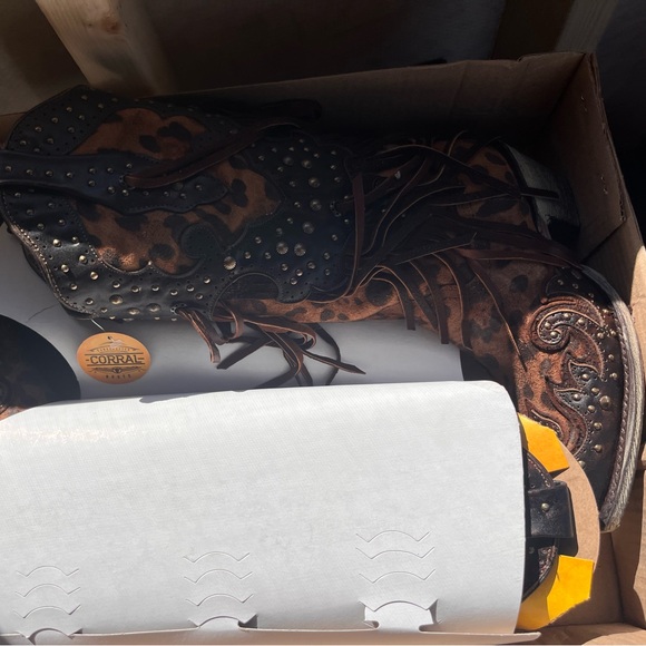 Cowgirl boots size 6 unworn - Picture 5 of 7